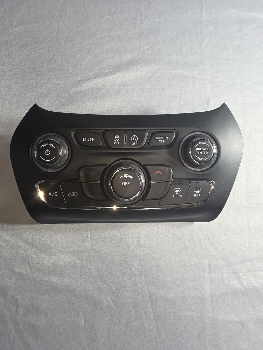 2020 Jeep Cherokee OEM Radio HVAC Climate Control Panel 68285938AE